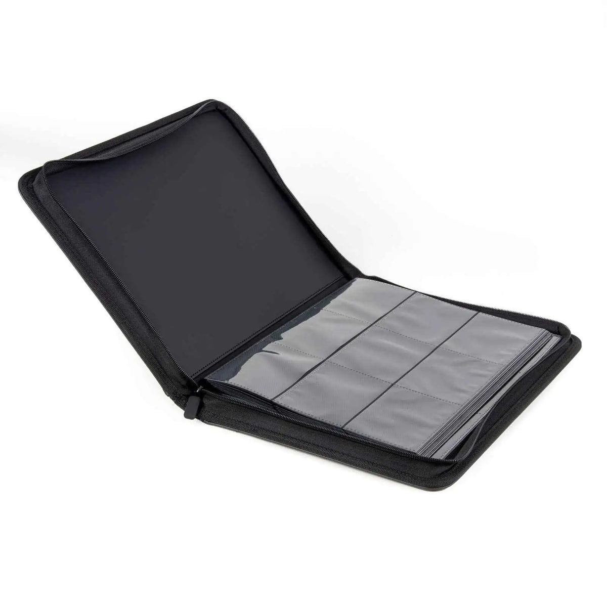 cardcosmos - 9 Pocket Zip Premium Leather Binder - Schwarz/Silber